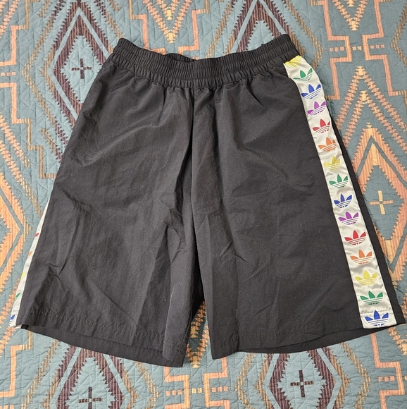 Adidas rainbow‎ shorts - Picture 1 of 7